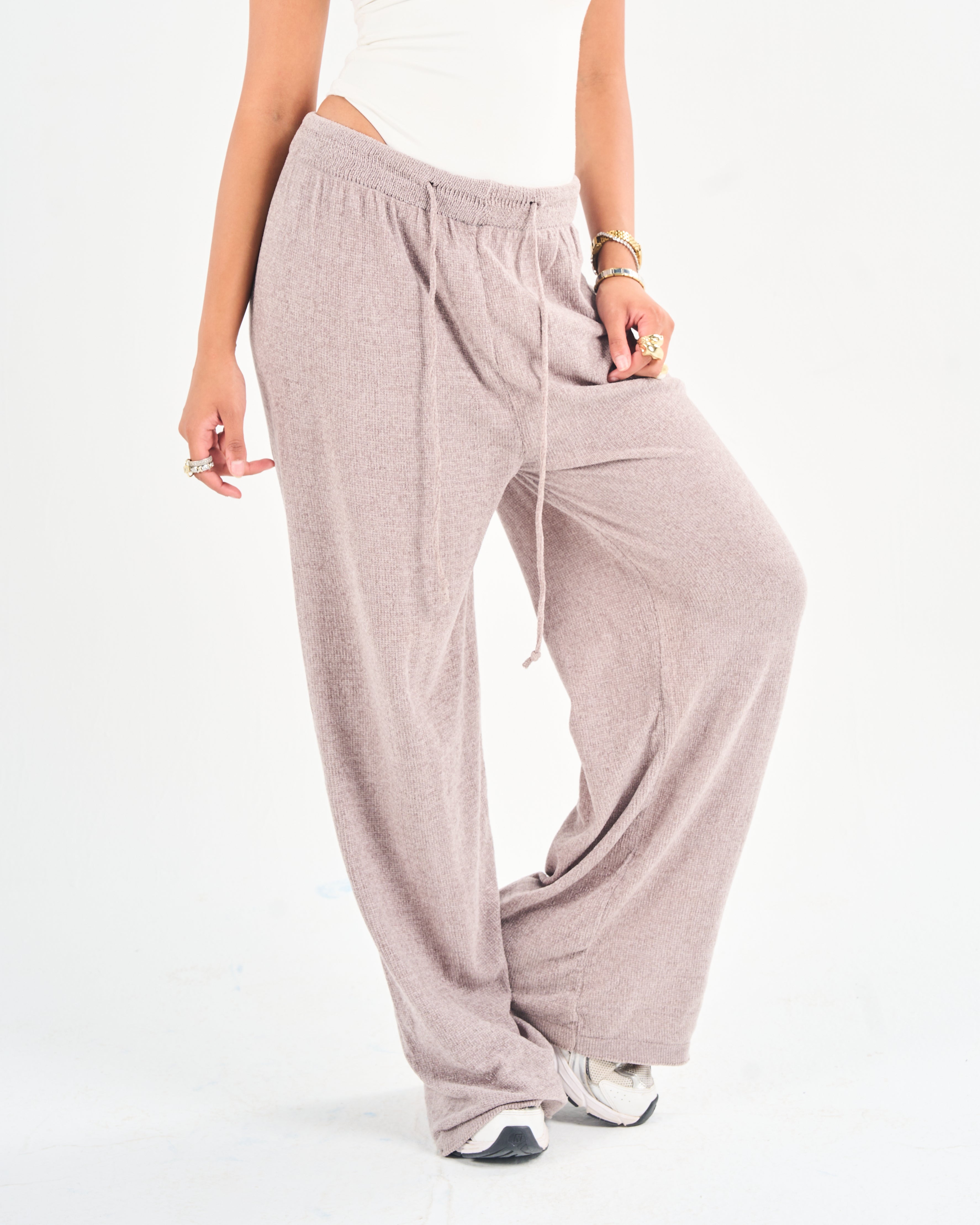 Doughy Light-Weight knitted Pants